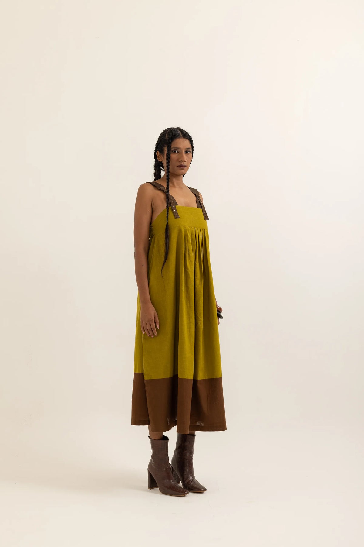 PINAFORE DRESS | OLD YELLOW-BARK BROWN
