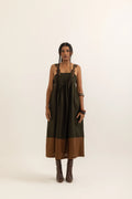 PINAFORE DRESS | SAP GREEN-BARK BROWN