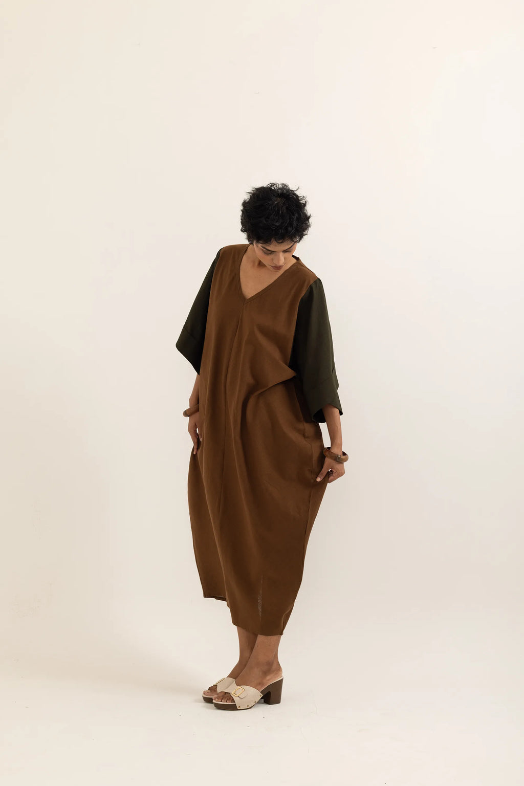 ZIKR KAFTAN | BARK BROWN-SAP GREEN