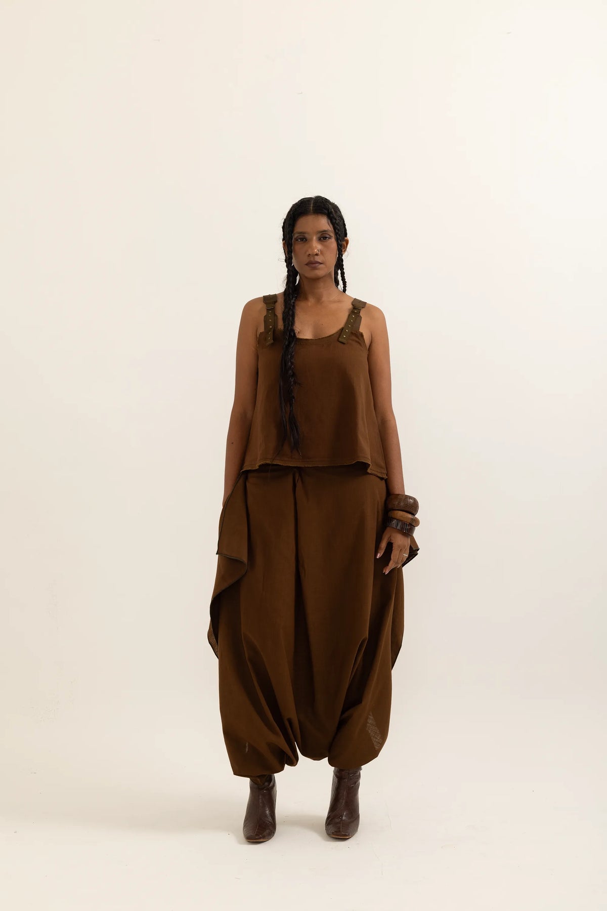Ganjees | Bark Brown
