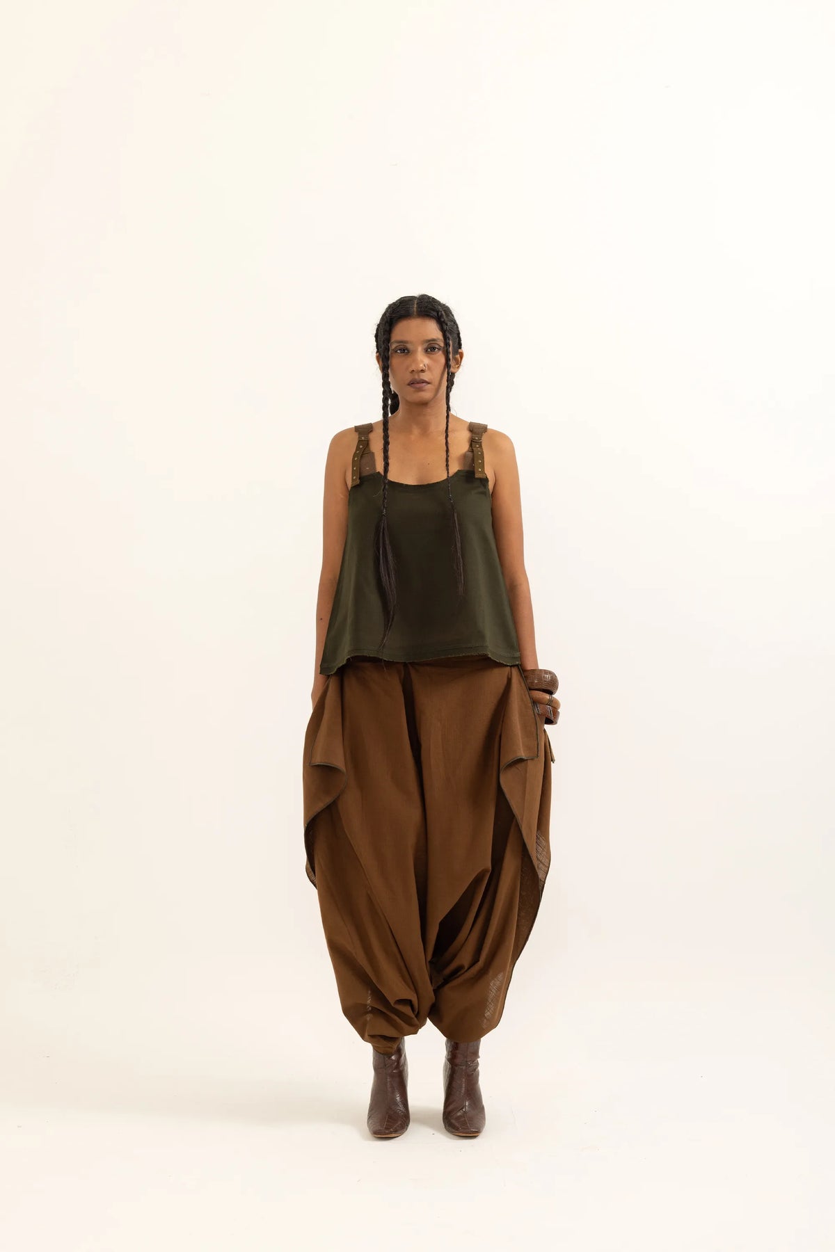 Ganjees | Sap Green