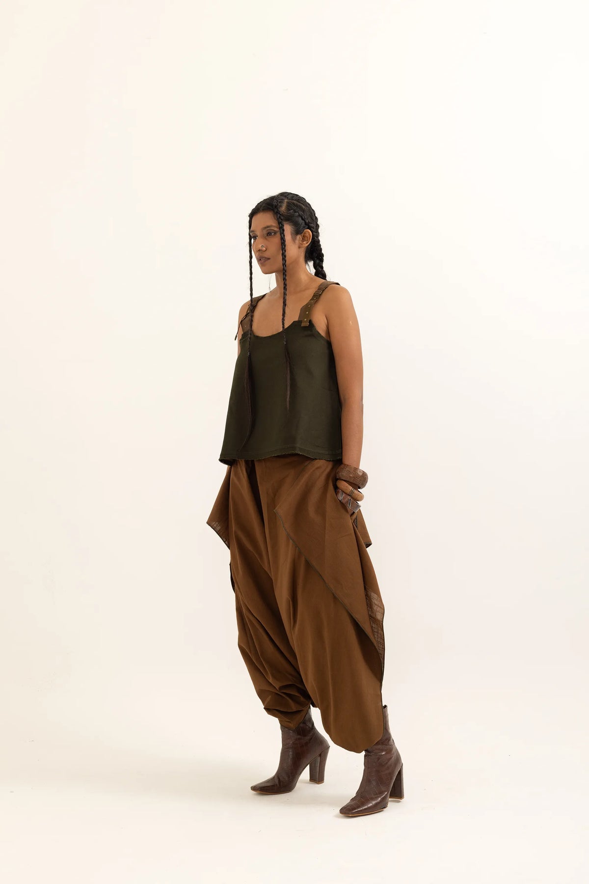 Ganjees | Sap Green