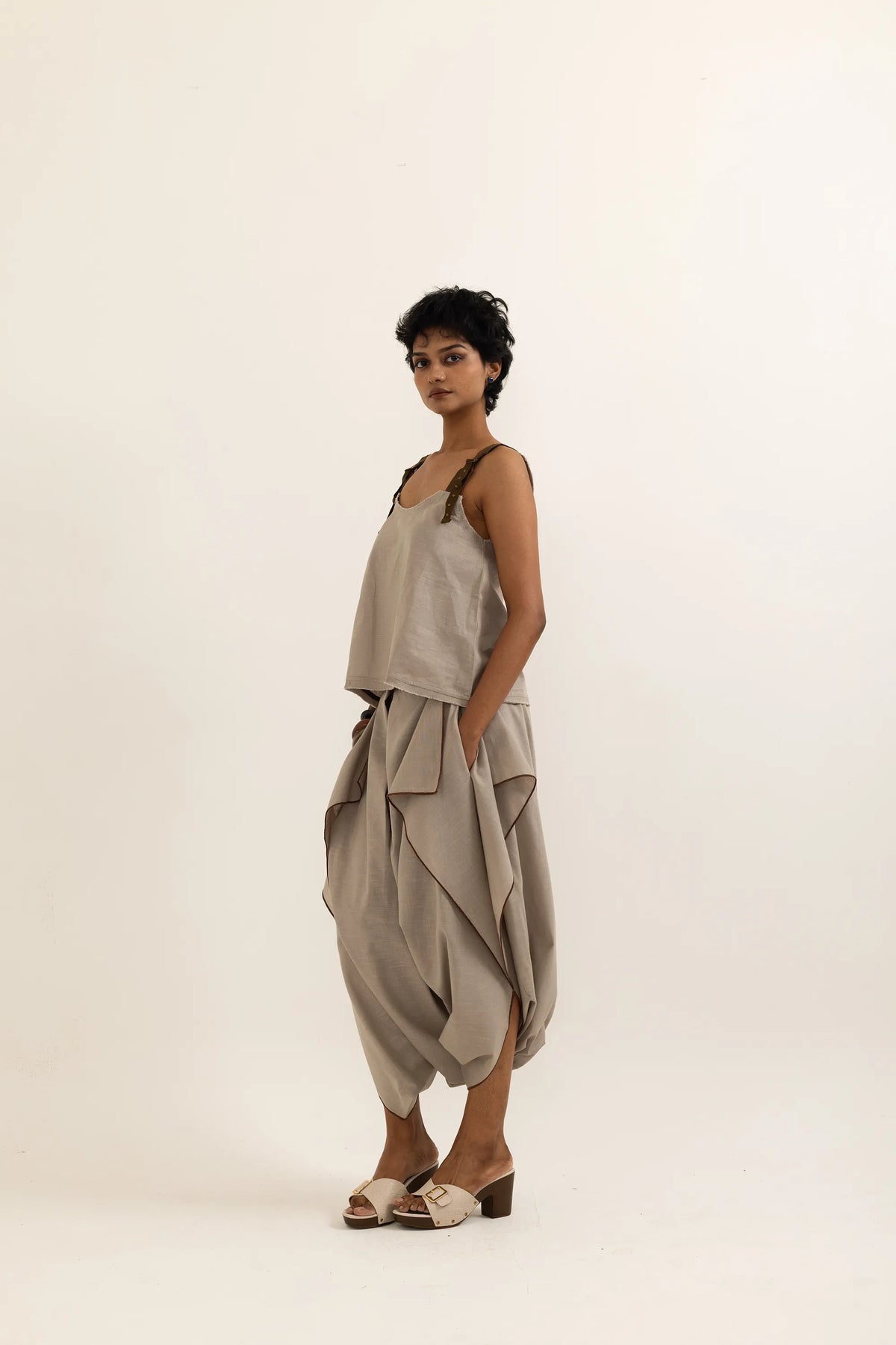Ganjees | Taupe