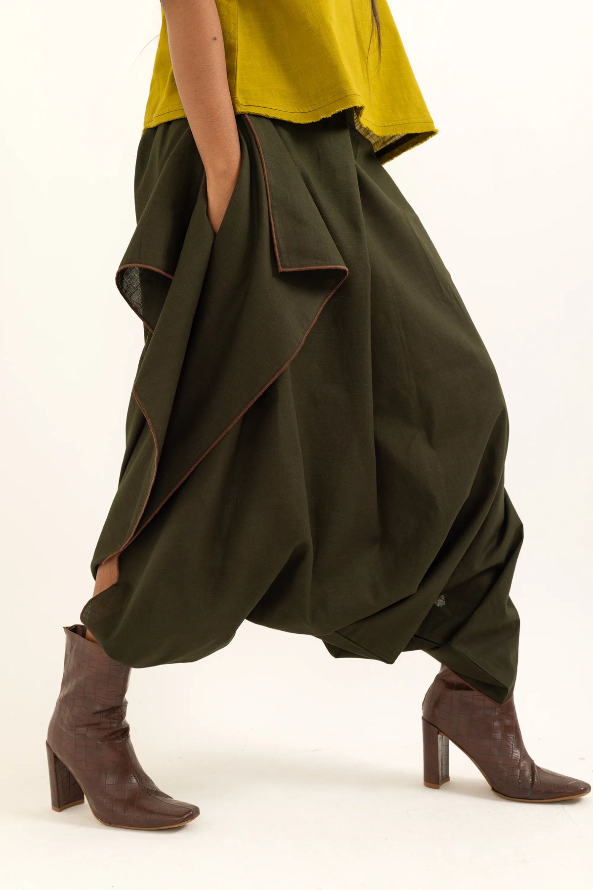 FAIZ PANTS | SAP GREEN