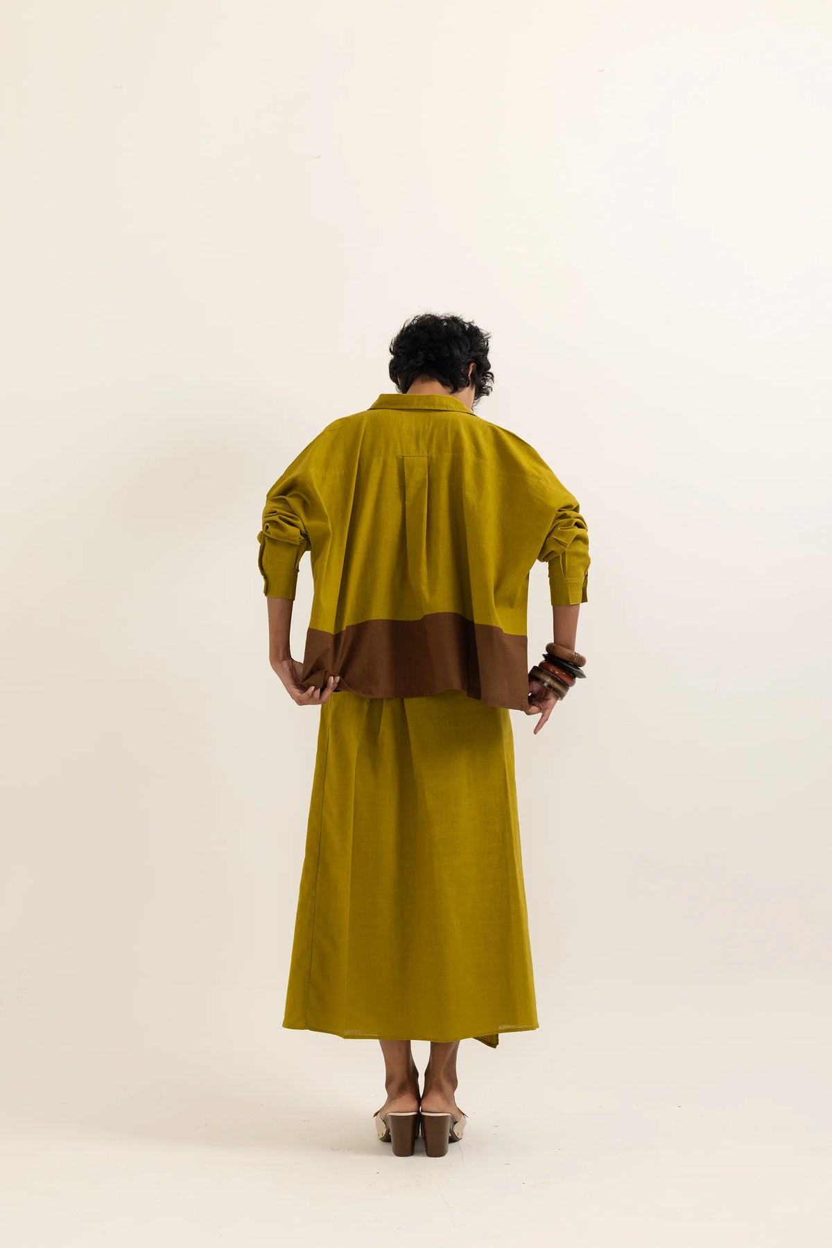 BOXY SHIRT | YELLOW-BROWN