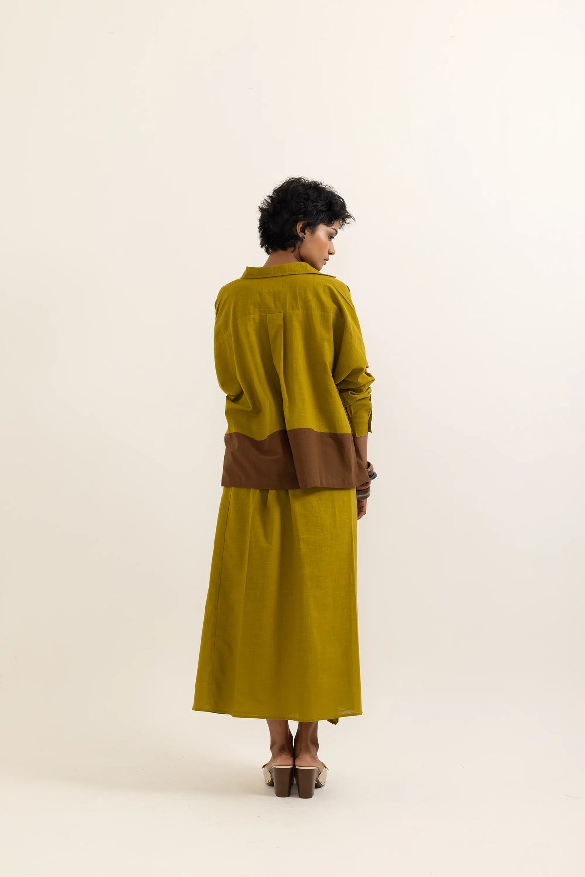 BOXY SHIRT | YELLOW-BROWN
