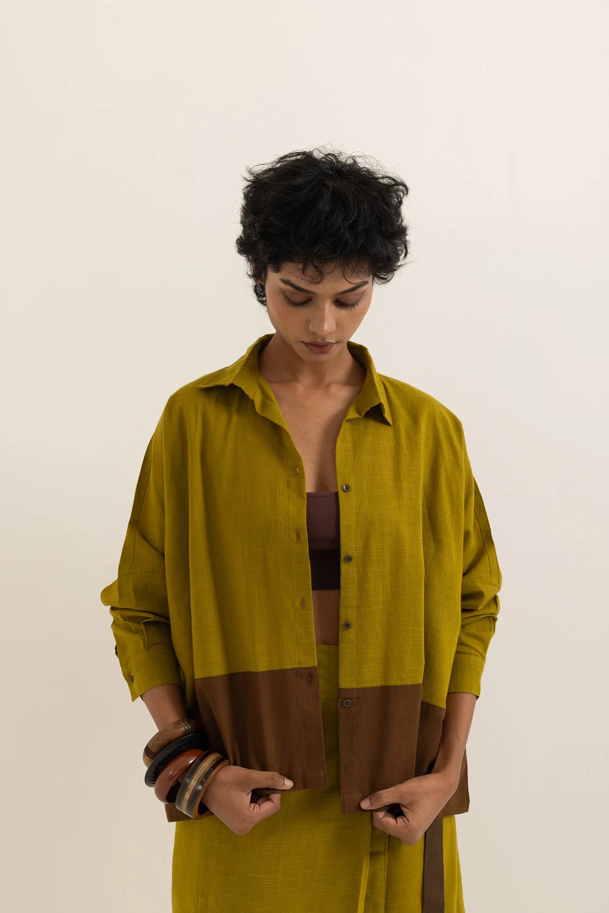 BOXY SHIRT | YELLOW-BROWN