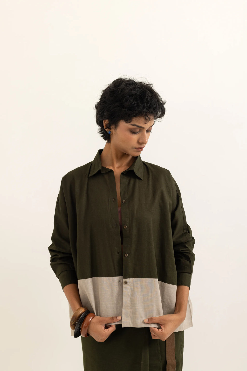 BOXY SHIRT | SAP GREEN-TAUPE