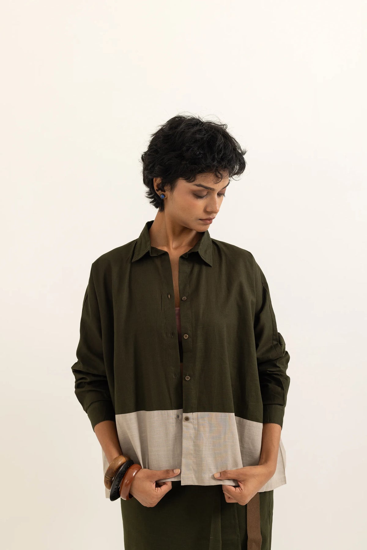 BOXY SHIRT | SAP GREEN-TAUPE
