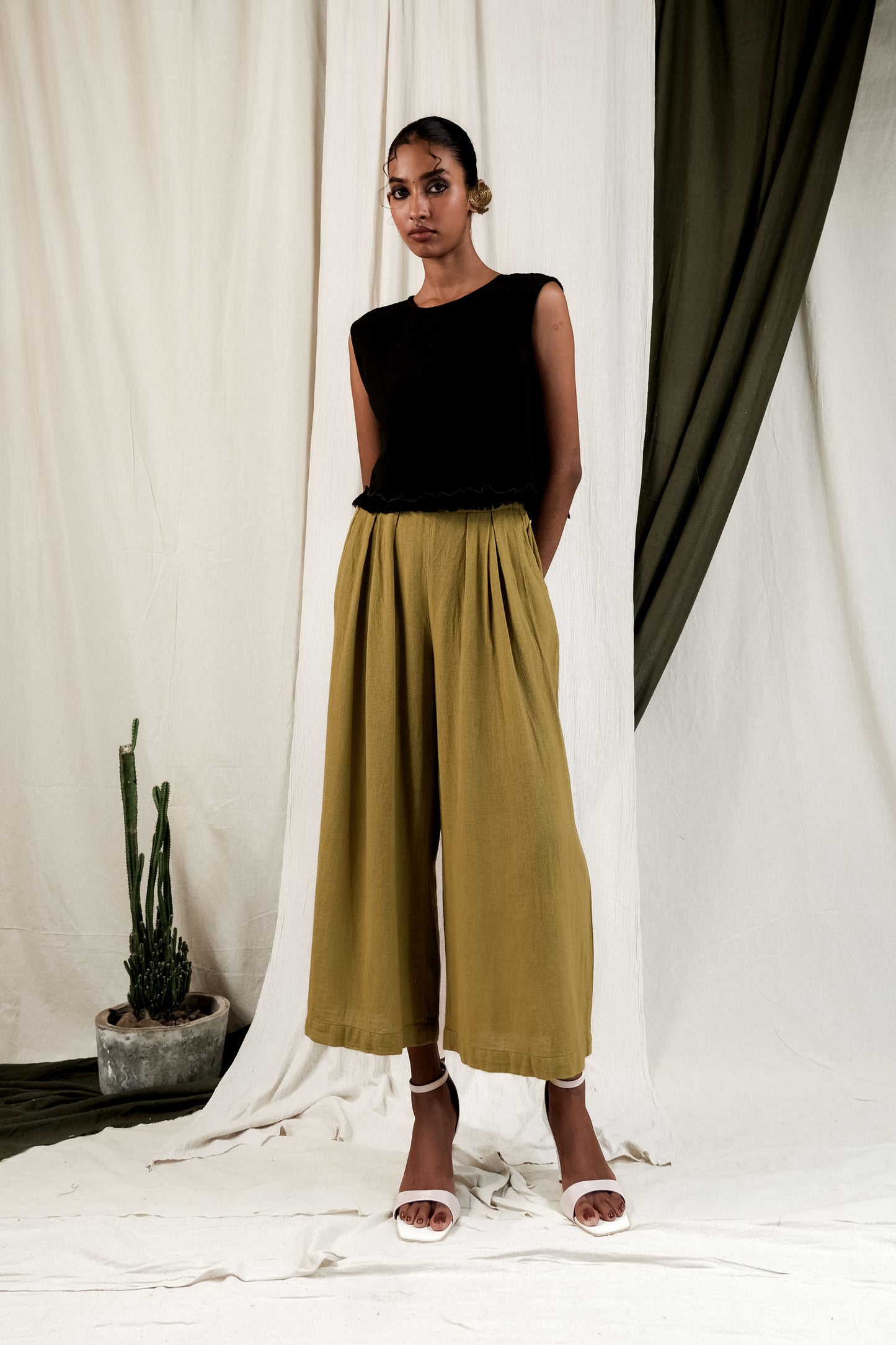 Pallazo (Unisex)